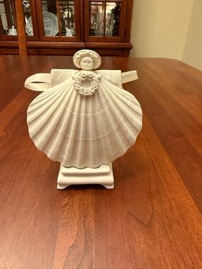 Margaret Furlong Celebration Angel, 1990